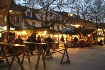 Altst&auml;dter Weihnachtsmarkt Erlangen:  in Erlangen ansehen