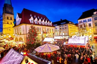 Dr. Oetker Weihnachtsmarkt in Bielefeld ansehen
