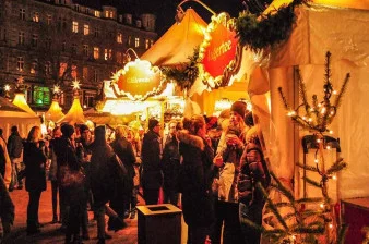 Fleetinsel Weihnachtsmarkt:  in Hamburg ansehen