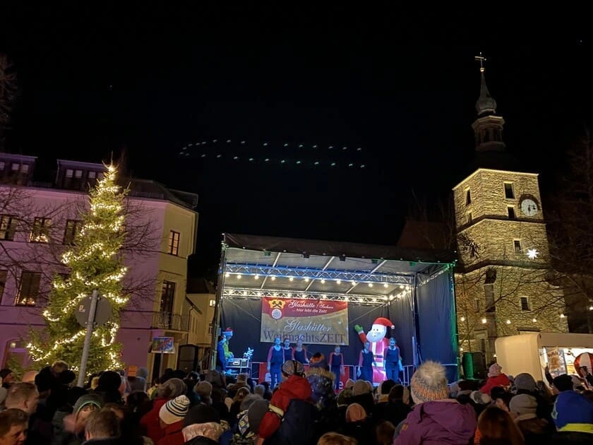 Glashütter WeihnachtsZEIT: Nostalgischer Weihnachtsmarkt in Glashütte ansehen Glashütter WeihnachtsZEIT: Nostalgischer Weihnachtsmarkt in Glashütte ansehen