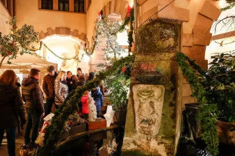K&uuml;nstlerweihnachtsmarkt:  in W&uuml;rzburg ansehen