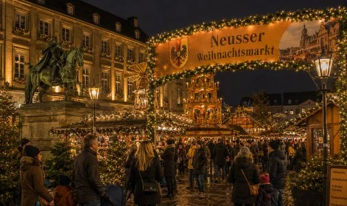 Neusser Weihnachtsmarkt:  in Neuss ansehen