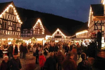 Romantischer Weihnachtsmarkt LWL-Freilichtmuseum:  in Hagen ansehen