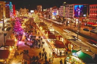 Sankt Pauli Santa Pauli - Kiez-Weihnachtsmarkt:  in Hamburg ansehen