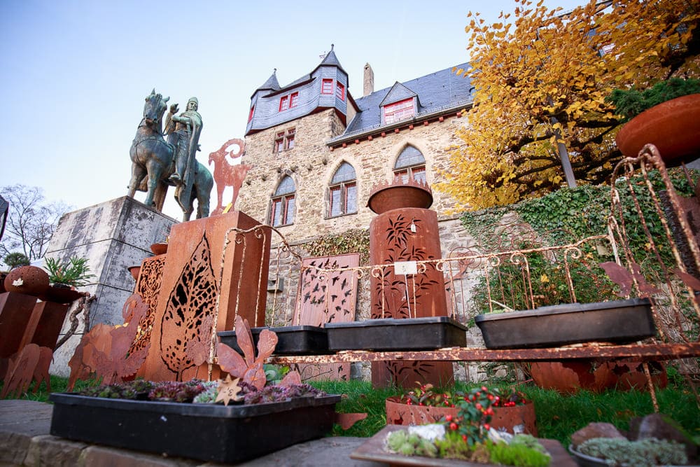 Adventsbasar Schloss Burg besuchen