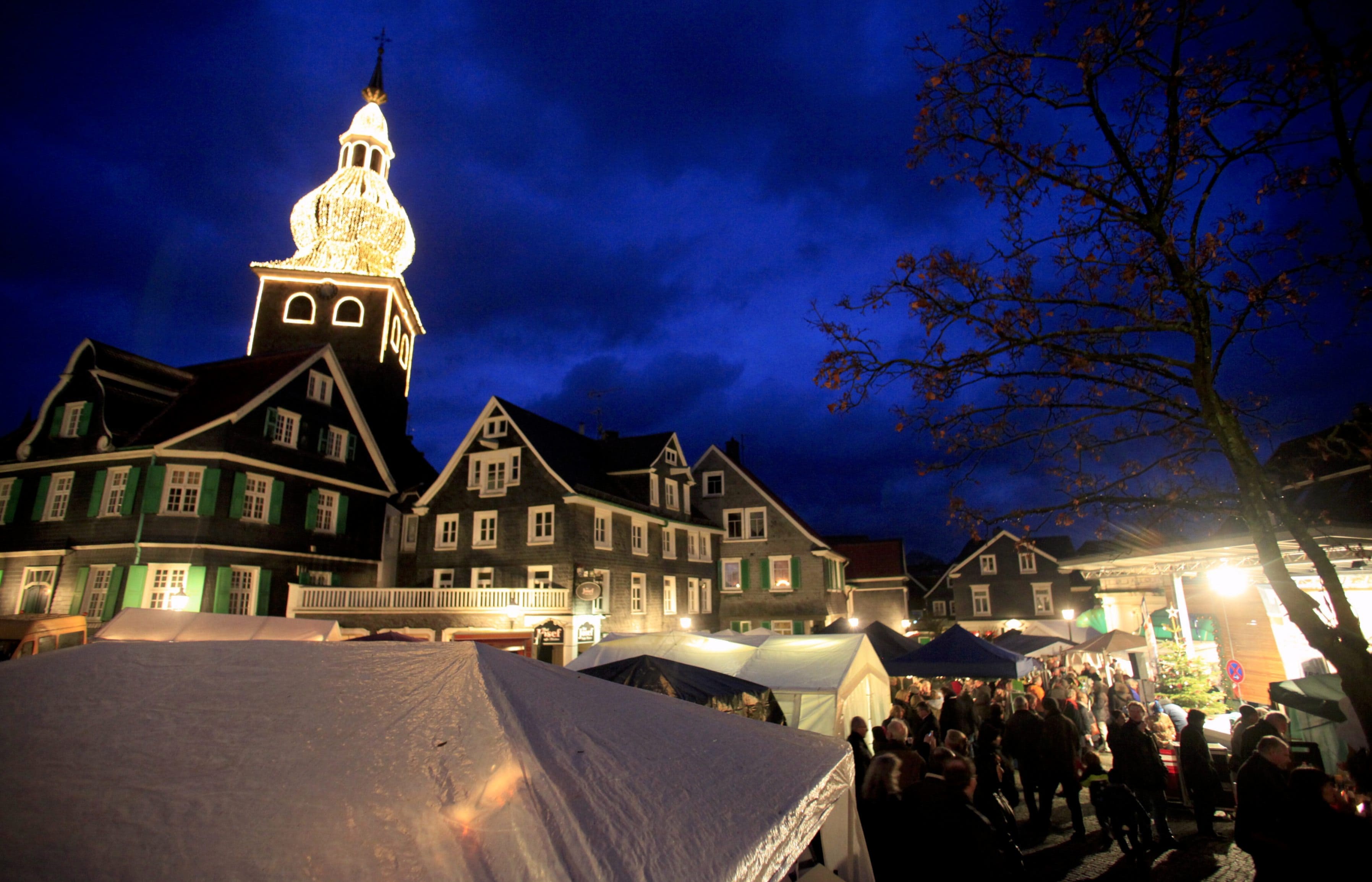 Ideeller Weihnachtsmarkt Remscheid-Lennep besuchen