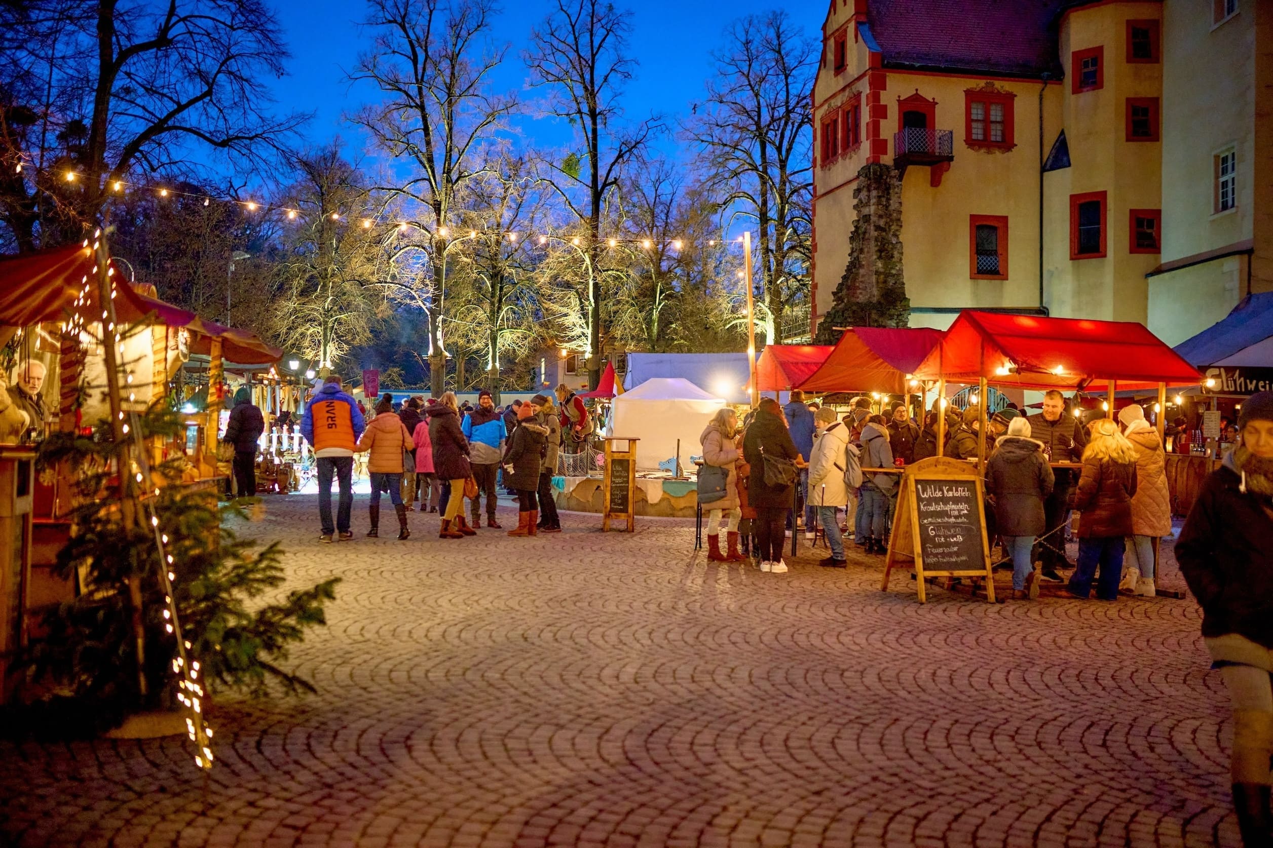 Mittelalterlicher Weihnachtsmarkt Durlach besuchen