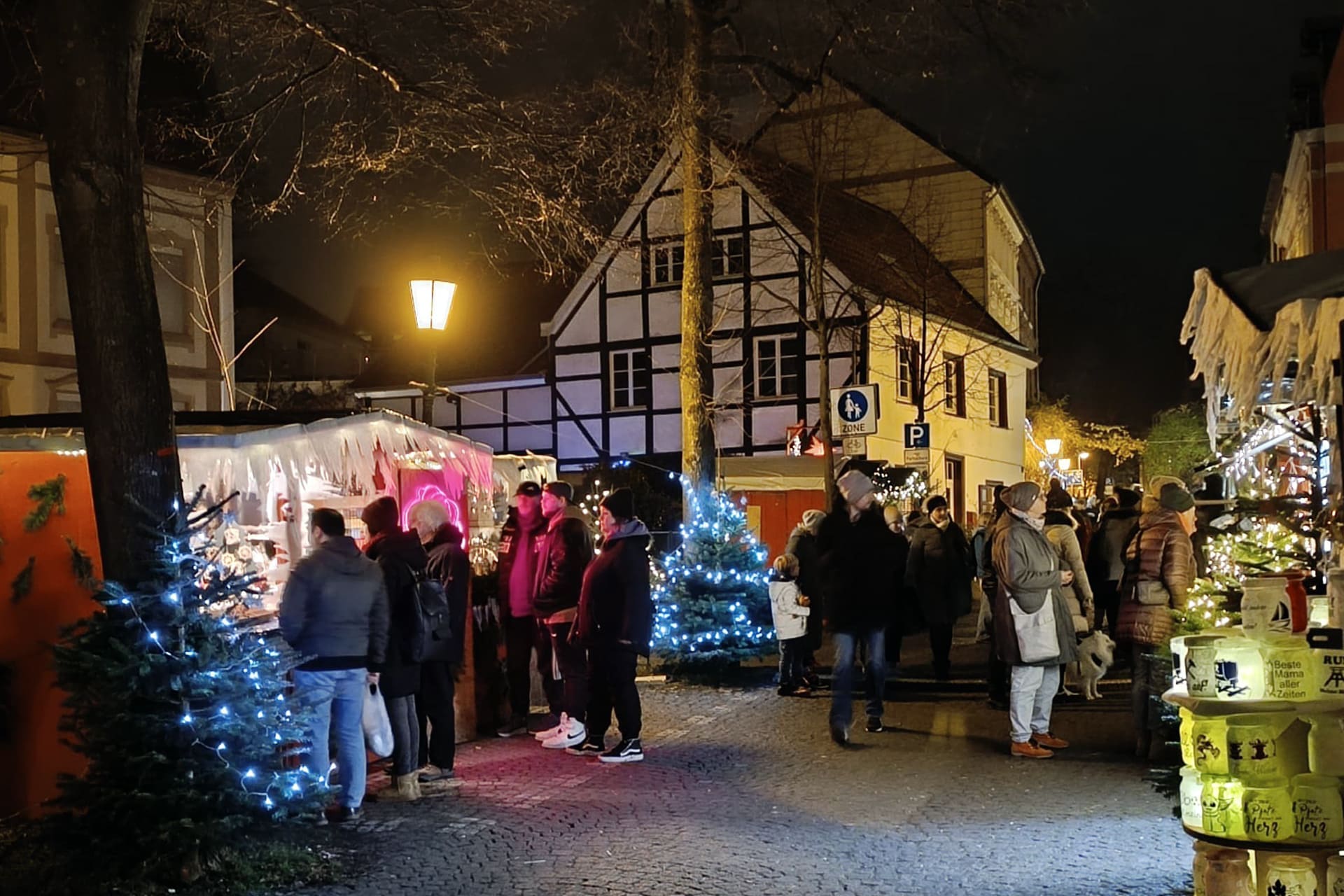 Mülheimer Altstadt-Adventsmarkt besuchen