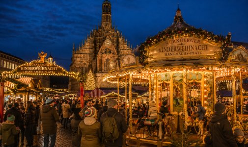 Nürnberger Kinderweihnacht Hans-Sachs-Platz besuchen Nürnberger Kinderweihnacht Hans-Sachs-Platz besuchen
