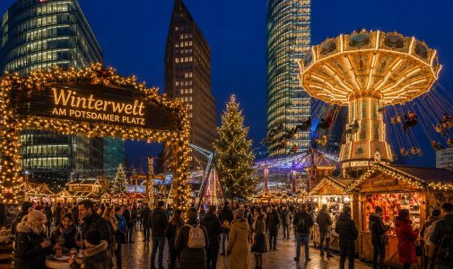 Winterwelt und Weihnachtsmarkt am Potsdamer Platz besuchen Winterwelt und Weihnachtsmarkt am Potsdamer Platz besuchen